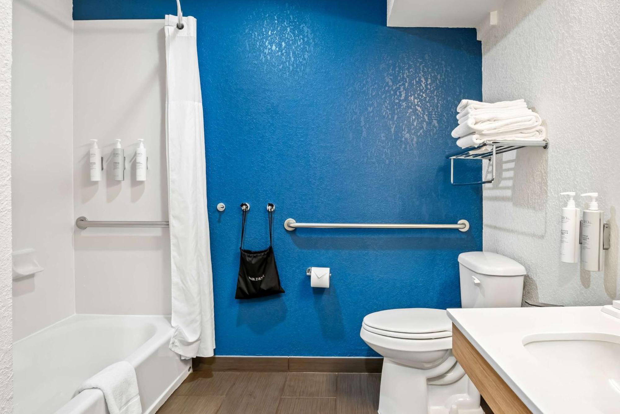 Surestay Plus Hotel By Best Western Stevensville St Joseph Exterior foto