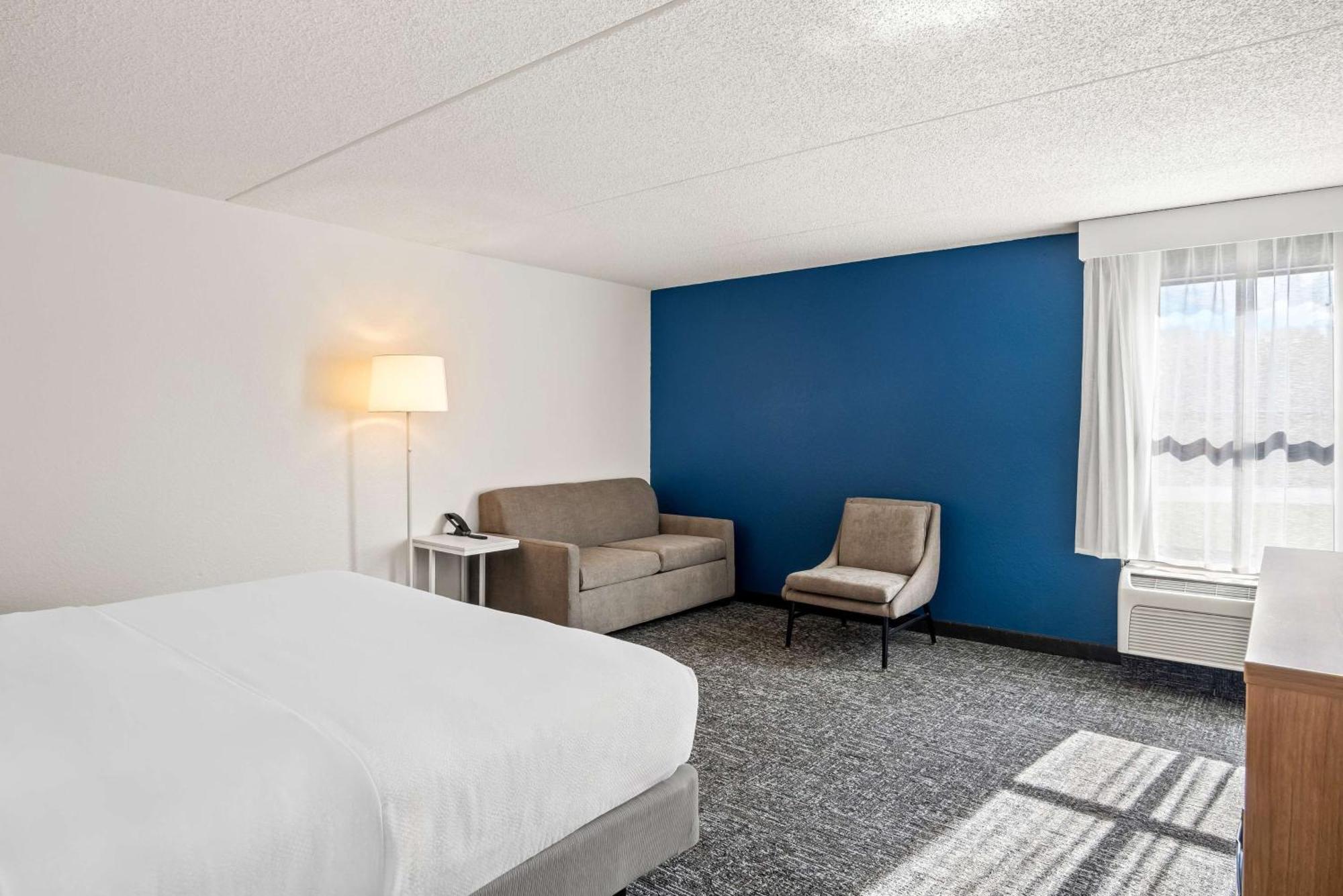 Surestay Plus Hotel By Best Western Stevensville St Joseph Exterior foto