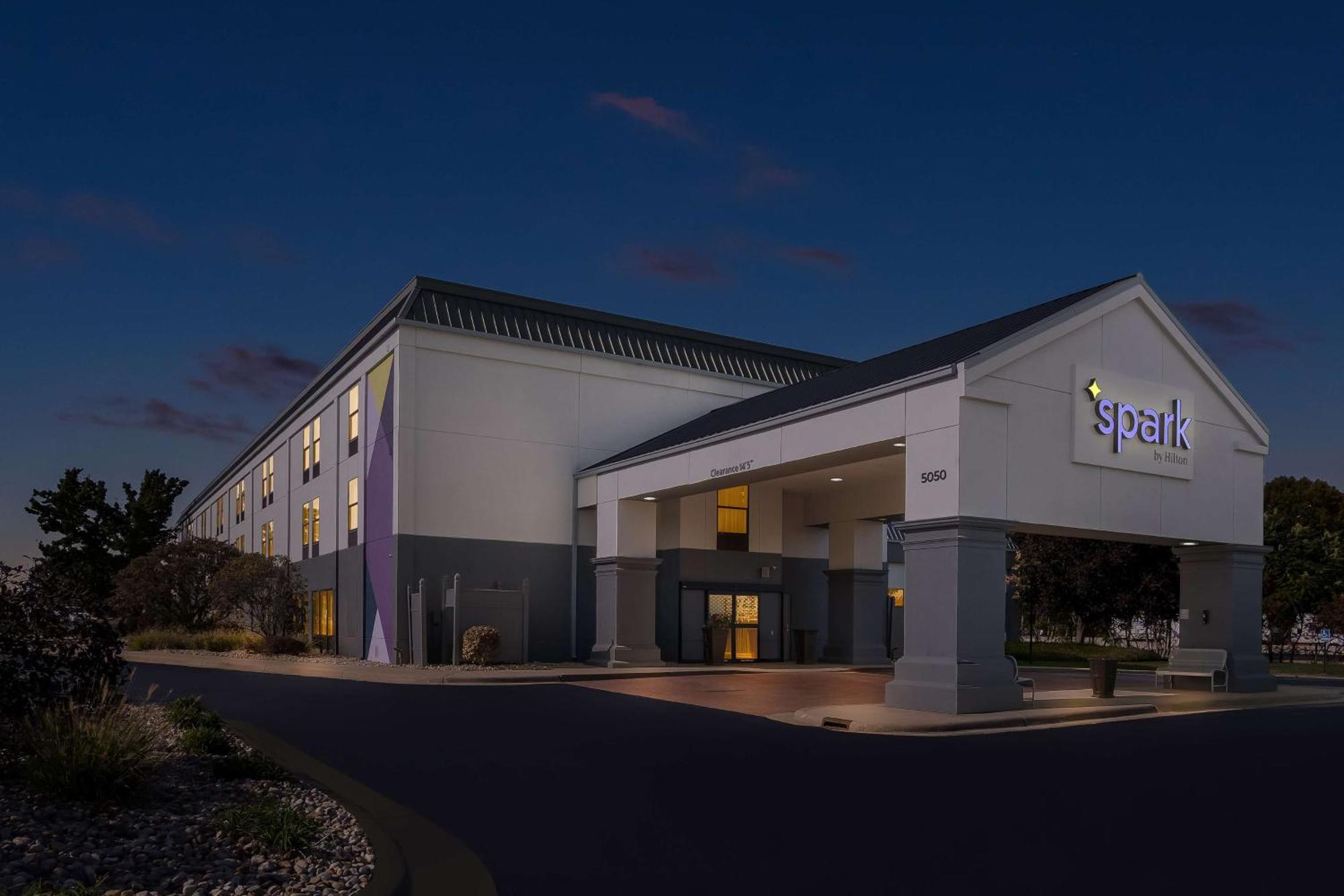 Surestay Plus Hotel By Best Western Stevensville St Joseph Exterior foto