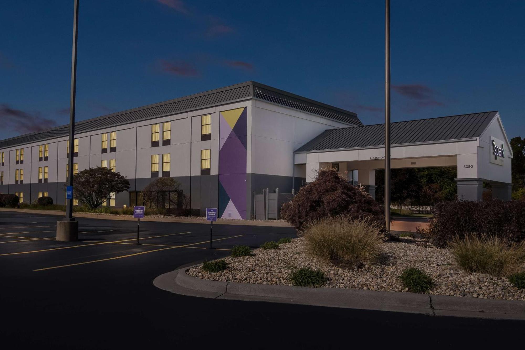 Surestay Plus Hotel By Best Western Stevensville St Joseph Exterior foto